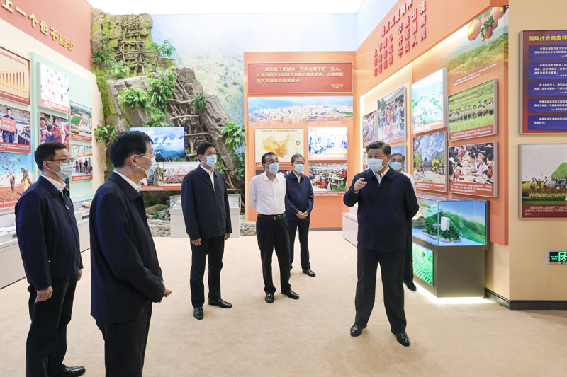 习近平在参观